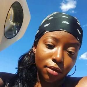 Meet your Posher, Georgina